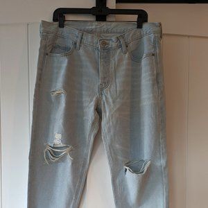 🌸 NWT Old Navy Mid-Rise Slouchy Taper Light Non-Stretch 12P Knee Ripped Jeans